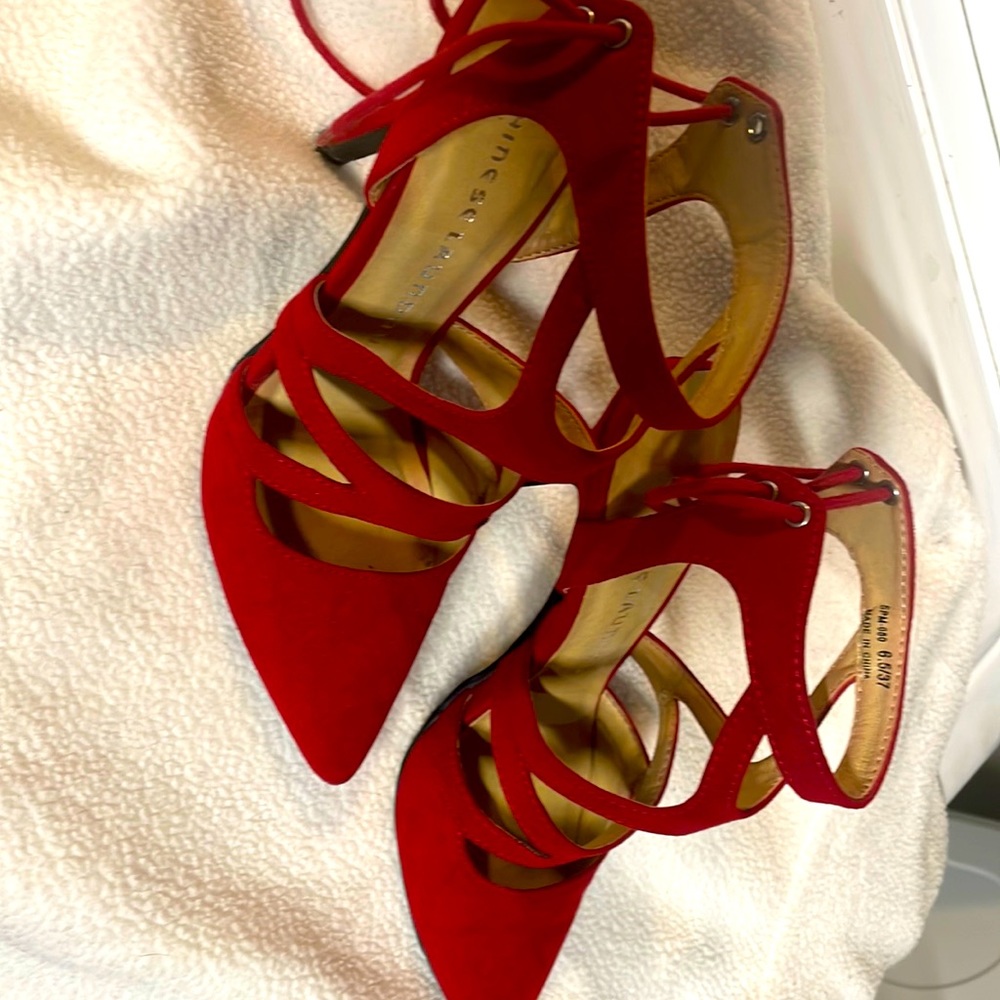 Beautiful, red Chinese, laundry heels. Rarely worn.